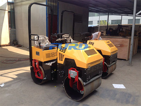 如果座駕壓路機(jī)發(fā)動(dòng)機(jī)過(guò)熱應(yīng)該怎么做？