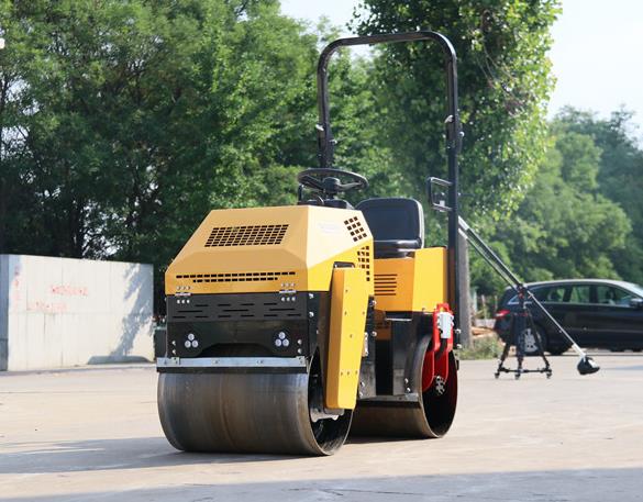 小型壓路機(jī)如何散熱呢？